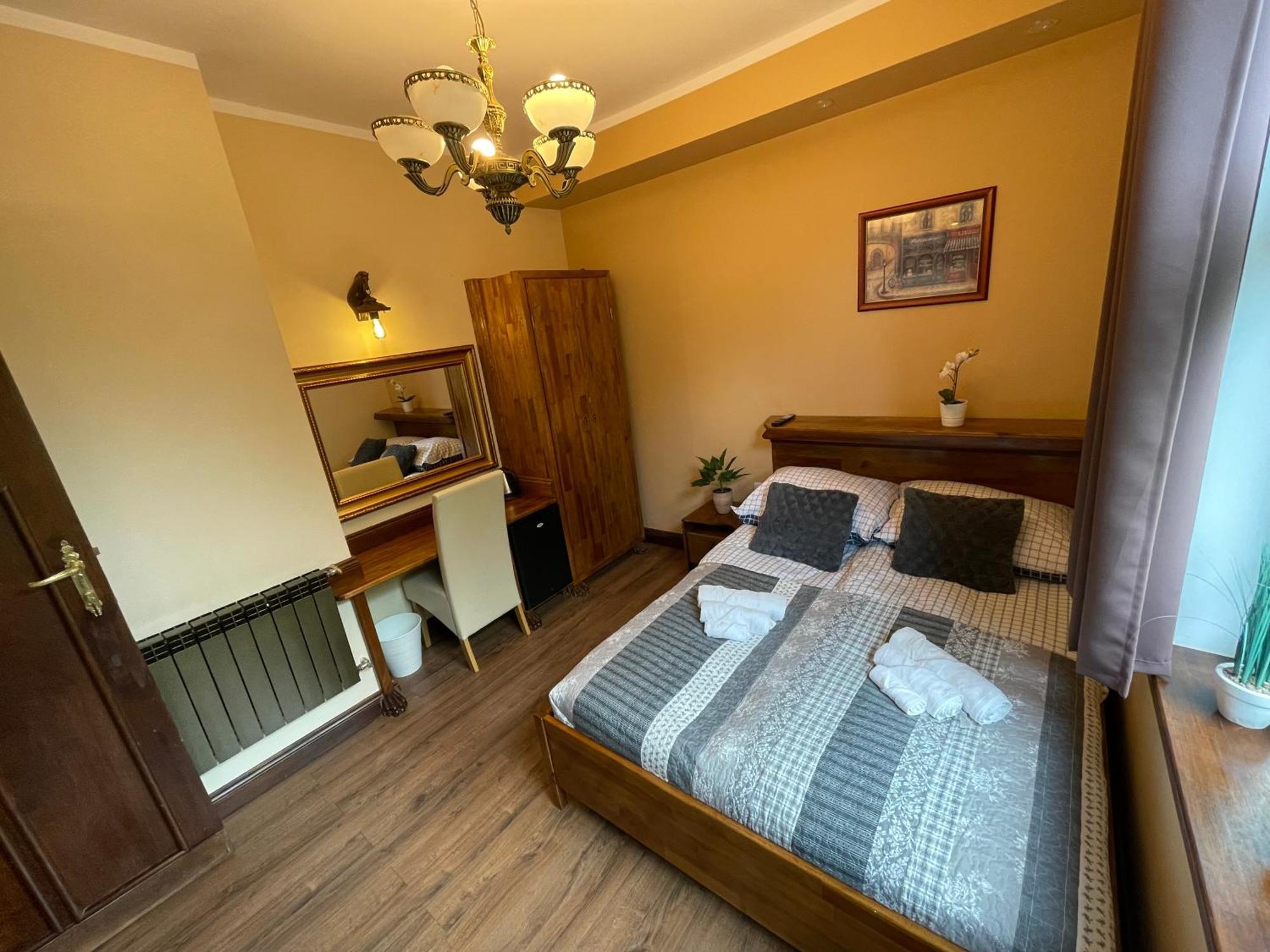 Dworek Oliwski Bed & Breakfast Gdansk Exterior photo